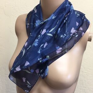 Art of the scarf Tie Rack Blue Neck scarf Italian floral